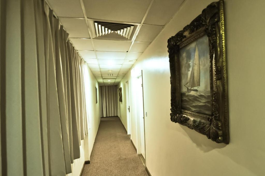 Phoenicia Grand Hotel Dubai Buitenkant foto