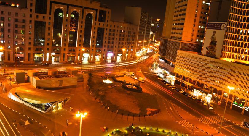 Phoenicia Grand Hotel Dubai Buitenkant foto